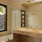 Sun Grove & * Playa Blanca (Lanzarote)