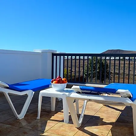 Sun Grove & Villa Playa Blanca (Lanzarote)
