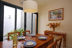 Вилла Sun Grove &